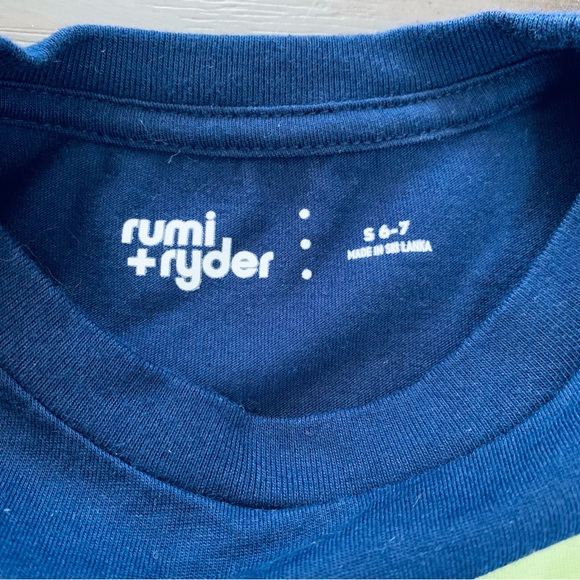 🌟 Rumi + Ryder Boys Multicolor Dinosaur Graphic Long Sleeve Top | Size: S (6-7) - Picture 4 of 4